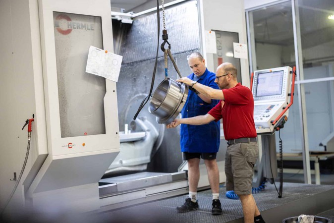 Voxen Technology is currently seeking new colleagues for our CNC milling team